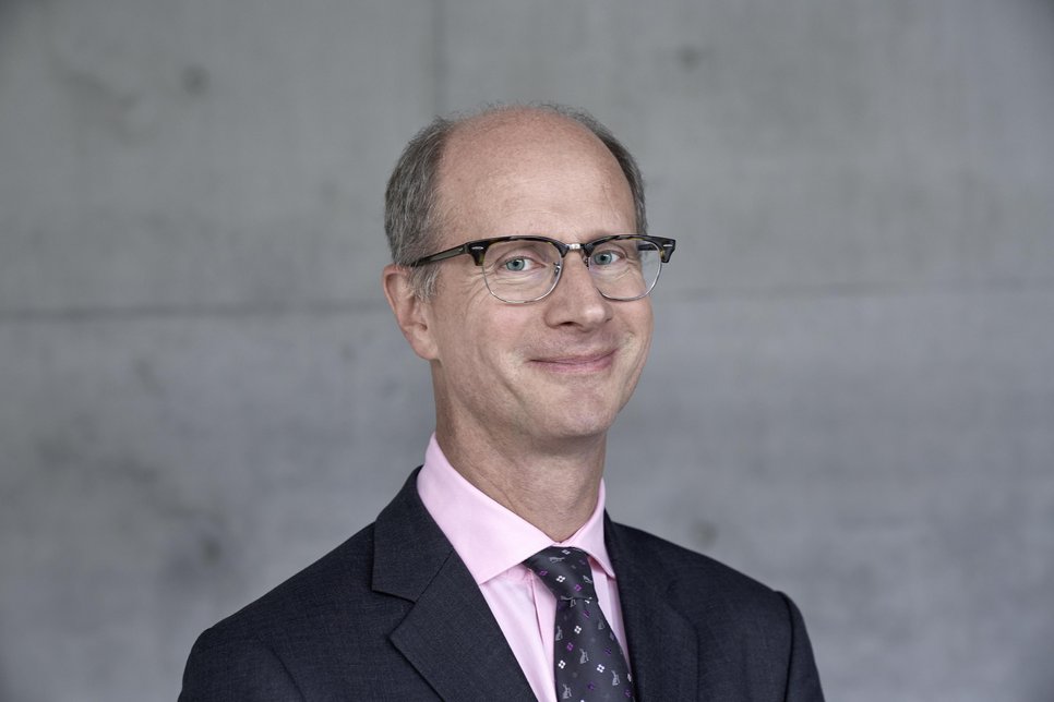 Institutsdirektor Ralf Michaels
