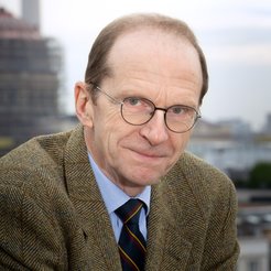 Institute Director Reinhard Zimmermann