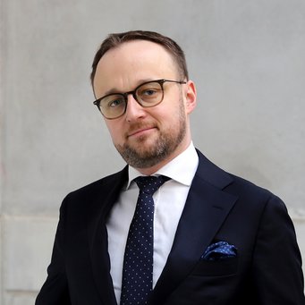 Dr. Mateusz Grochowski Dr. Mateusz Grochowski