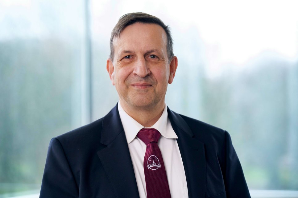 Prof. Dr. Dr. h.c. Dr. h.c. Holger Fleischer