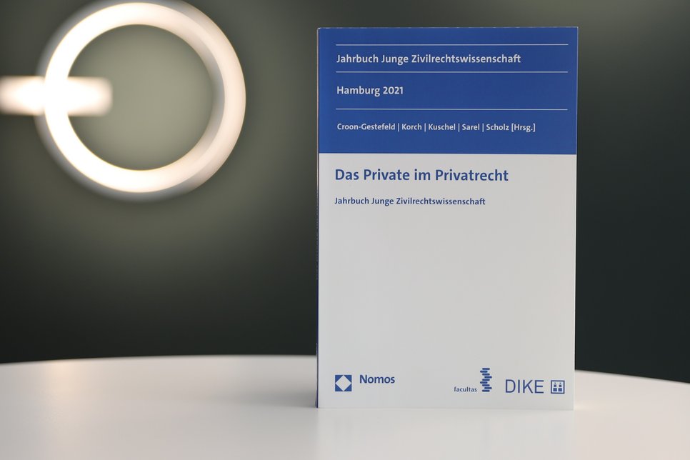 Cover "The Private in Private Law"