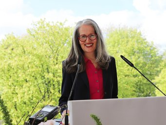 In her inaugural lecture, Anne Röthel set out the perspectives she brings to her prime area of research; the law’s treatment of families, persons, and private life In her inaugural lecture, Anne Röthel set out the perspectives she brings to her prime area of research; the law’s treatment of families, persons, and private life