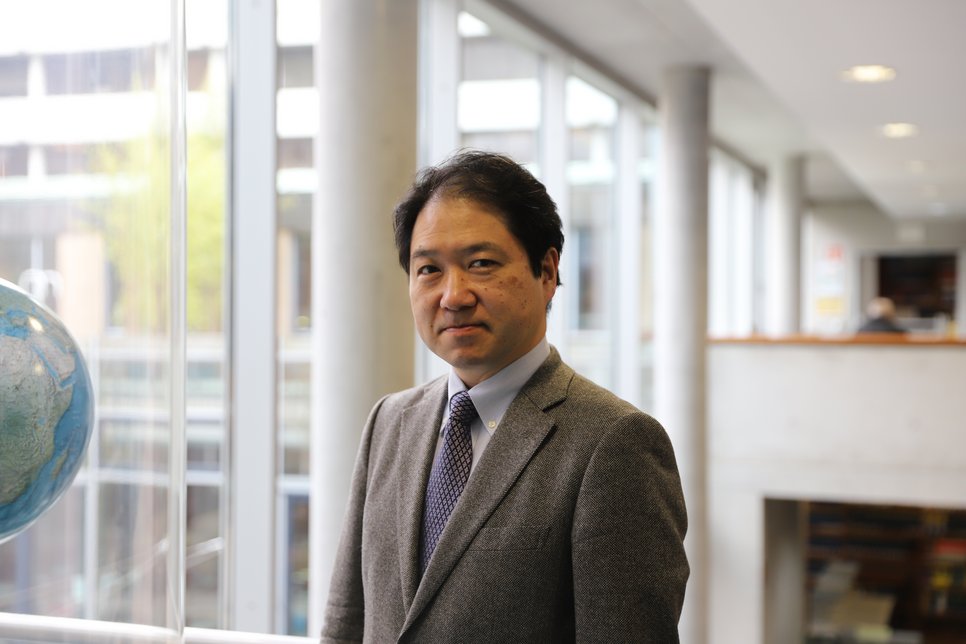 Professor Hiroo Sono (Universität Hokkaido, Sapporo, Japan)