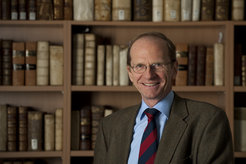 Pressefoto des Direktors Prof. Dr. Reinhard Zimmermann