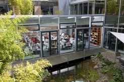 Pressefoto der Bibliothek des Instituts